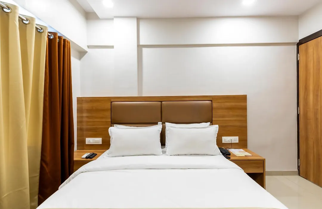 Hotel Embassy Park - Bkc Mumbai-1